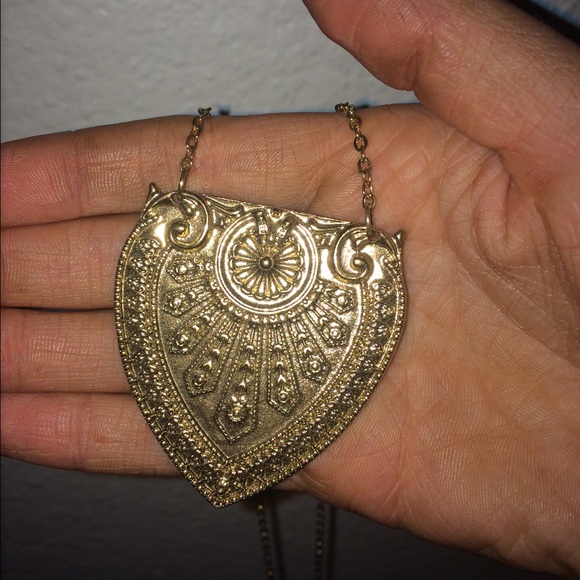 Forever 21 gold statement necklace