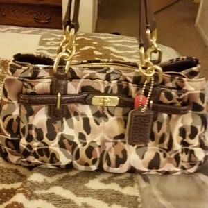 For @gabriellamatos    authentic Coach purse!