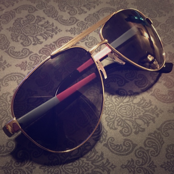 Posh styled aviators