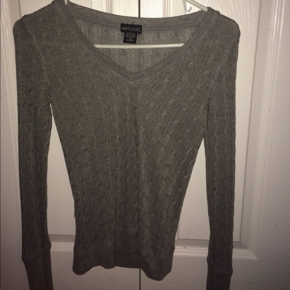 Grey knit v-neck sweater