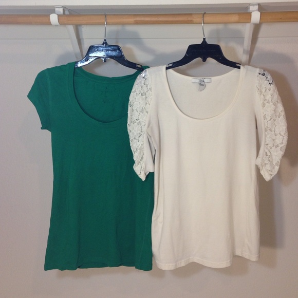📦BUNDLE! Emerald & Lace sleeved scoop neck(s)