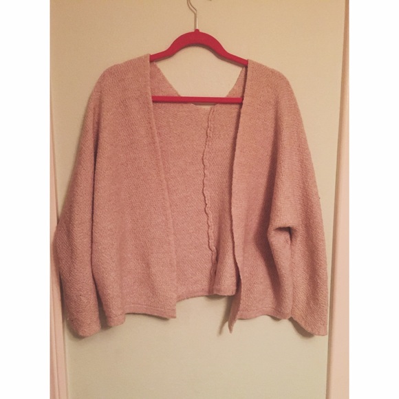 ✨BRANDY MELVILLE CAROLINE CARDIGAN✨