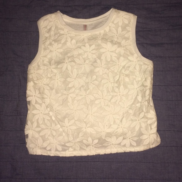 White Floral Detailed Crop Top