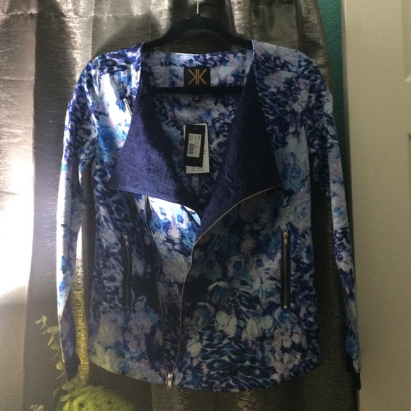 BRAND NEW KARDASHIAN KOLLECTION FLORAL JACKET !!👄