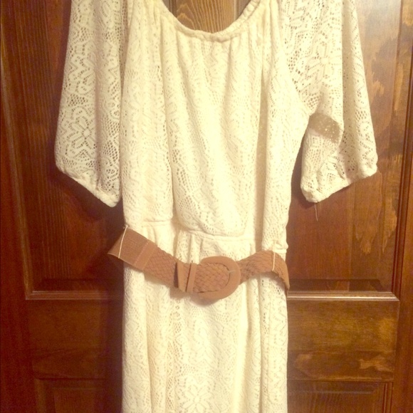 Country lace dress with belt size large boutique