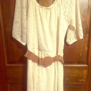 Country lace dress with belt size large boutique