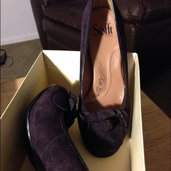 Söfft dark purple heels