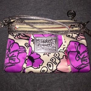 Coach poppy collection Wristlet