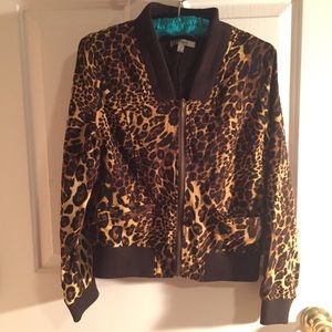 LEOPARD PRINT BOMBER JACKET!