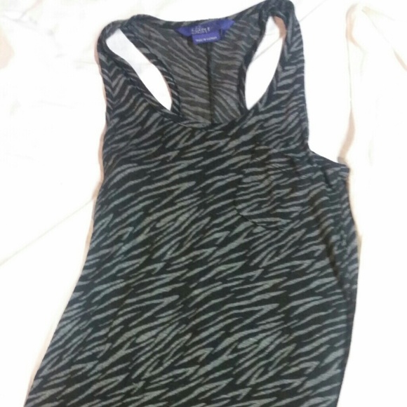 2 Pk Racerback Tanks S - Picture 2 of 4