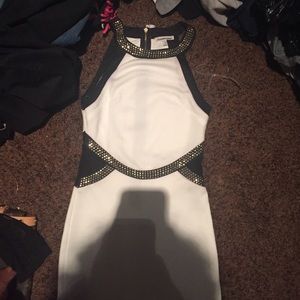 White bodycon dress