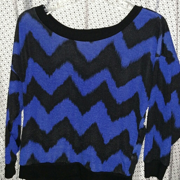 Chevron blue/black sweater