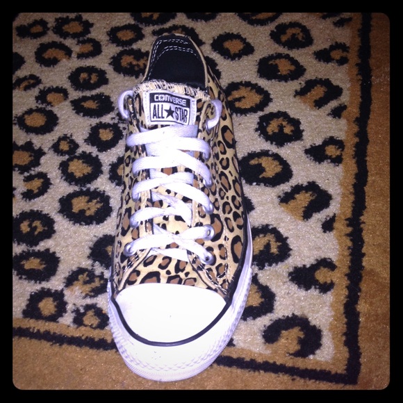 Leopard print converse!