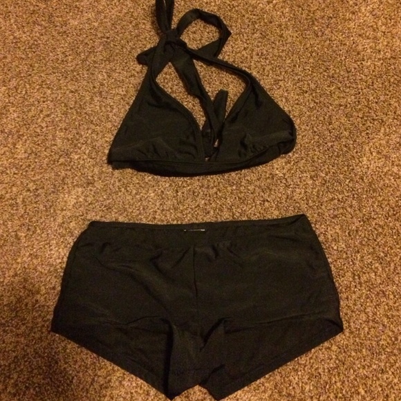 Black bathing suit 👙