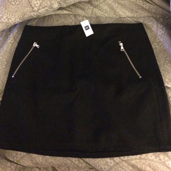 GAP Skirt