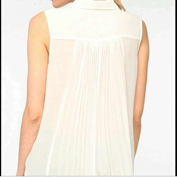 Sheer Waterfall Blouse - Picture 2 of 3