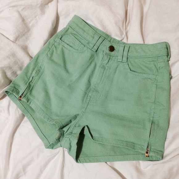 ✨Cute Dark Mint high waisted shorts - AA Brand✨