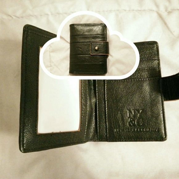 NY&Co. Wallet