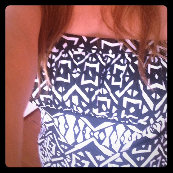 White House/ Black Market Strapless top - Picture 1 of 4