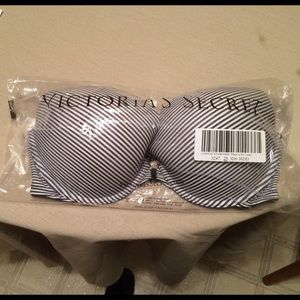 Victoria's Secret bra, brand new in bag