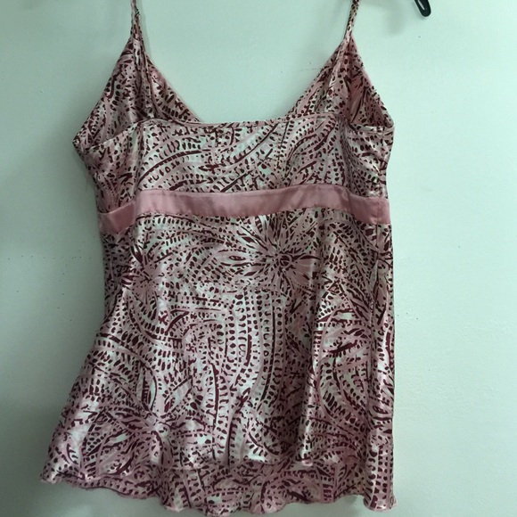 ⚠️Clearance⚠️ Pretty shiny Top M - Picture 4 of 4