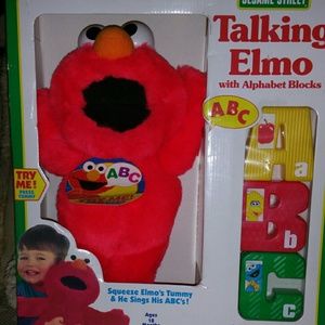 Talking Elmo w/ ABC Blocks