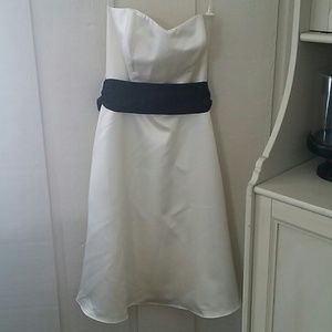 White strapless dress