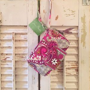 Vera Bradley Wristlet NWT
