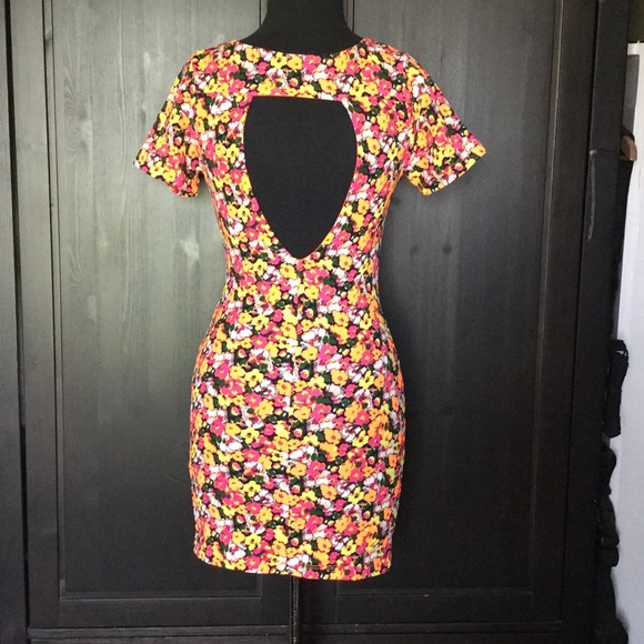 ❤️ Floral Bodycon Dress - Picture 2 of 3