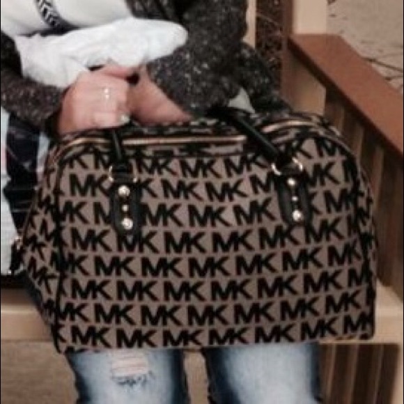 Authentic Michael Kors Satchel.