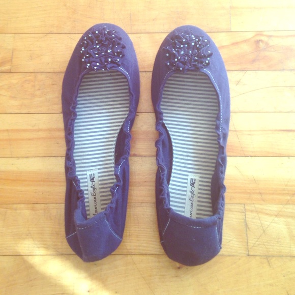 Navy Blue Flat w/ Flower!