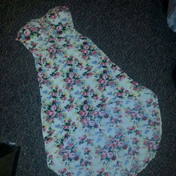 Beautiful hi-low flower dress