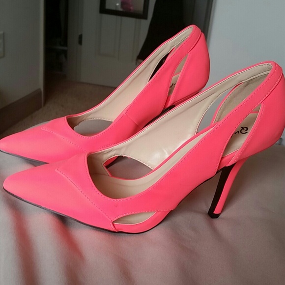 Hot Coral Heels - Picture 3 of 3
