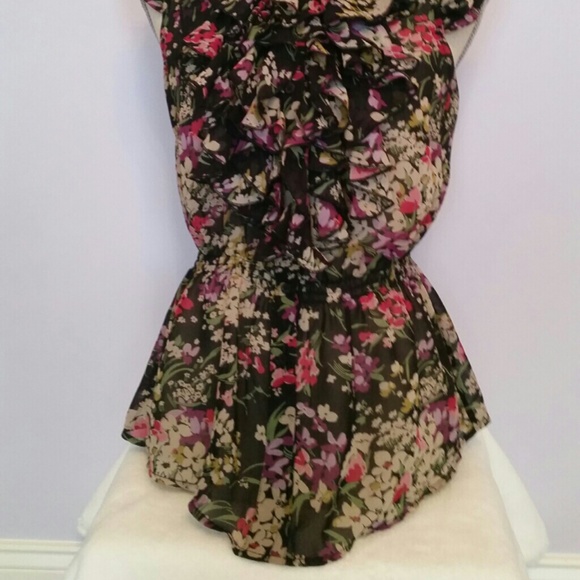 Ladies Top - Picture 4 of 4