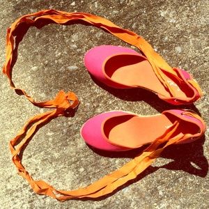 Adorable! Boden bright pink/orange anklewrap wedge