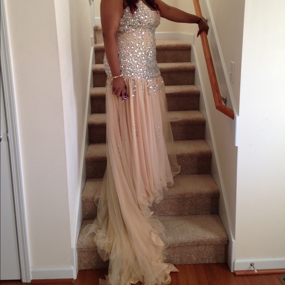 Prom dress - Picture 3 of 3