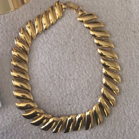 Vintage gold necklace