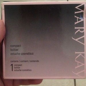 Brand new never used Mary Kay compact