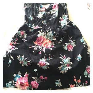 Strapless floral dress with pockets