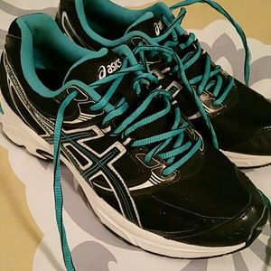 asics running shoe.