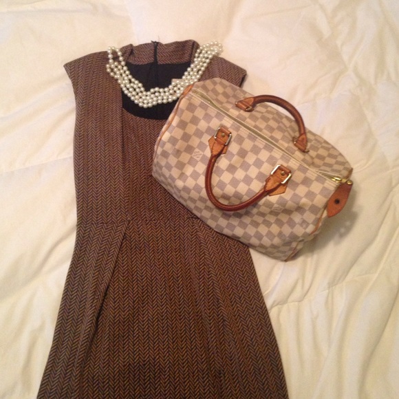 Work or play dress. Depends on how u accessorize!