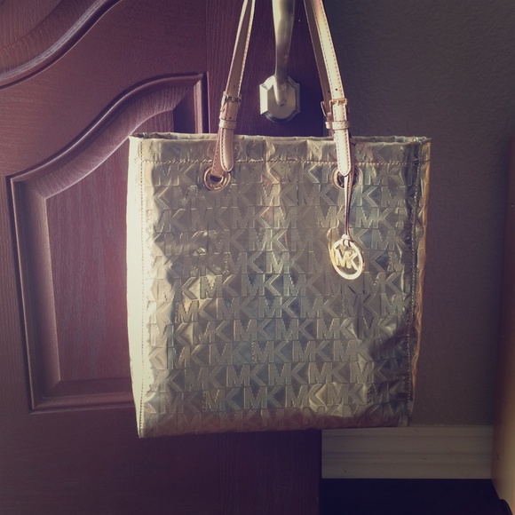 💕💕💕Authentic Michael Kors Bag💕💕💕