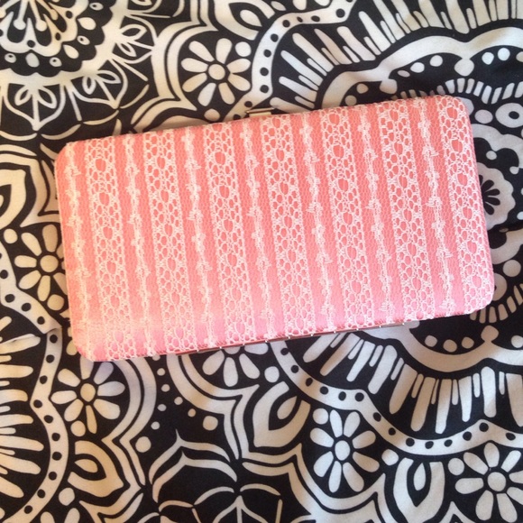 Pink and white wallet!