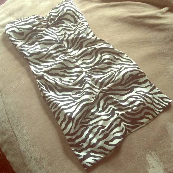 Beautiful Zebra strapless Formal Cocktail Dress