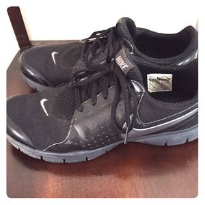 Nike In Season training shoe