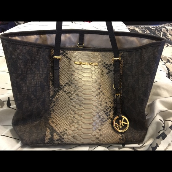 💰24hr Sale💰Michael Kors Signature Tote