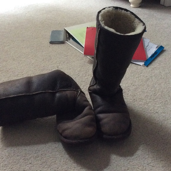 Leather Brown UGG