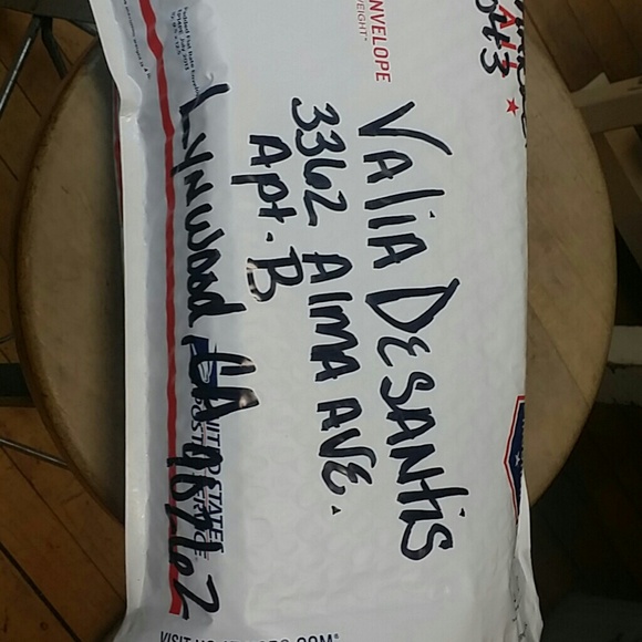 Priority returned - Picture 2 of 4