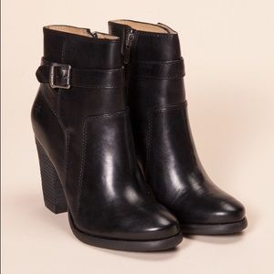 NWT FRYE 'Patty' riding boots NWT FRYE 'Patty' riding boots