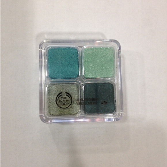 THE BODY SHOP Eyeshadow palette and fragrance oils